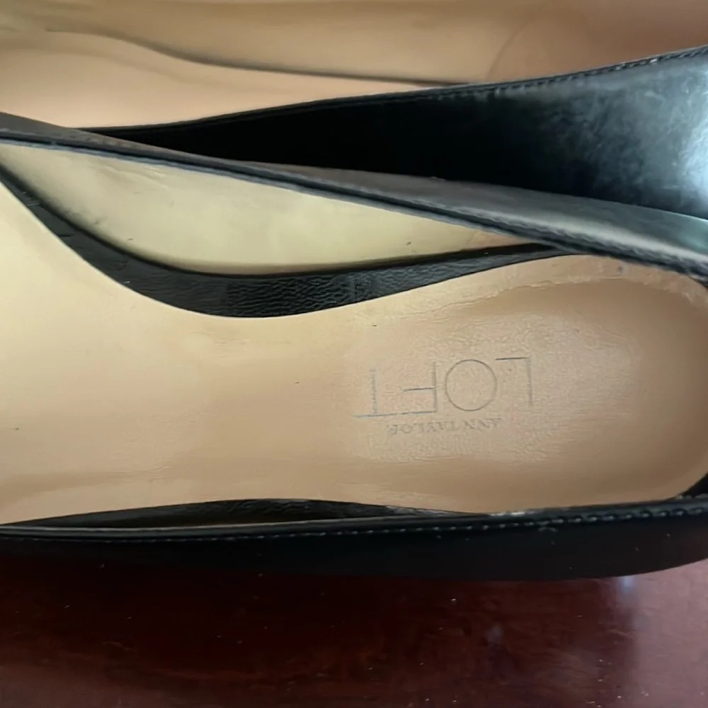Loft Women’s dress  shoes leather new  tiny heels - Picture 4 of 8